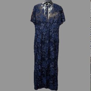 Navy Blue Carmen Marc Valvo Infusion Applique Lace Sequin Formal Size 8 Dress